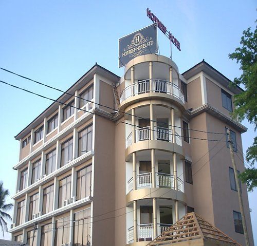 Hotreef Airport Hotel Dar es Salaam Bagian luar foto