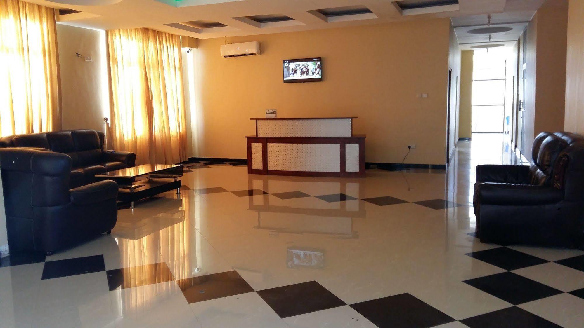 Hotreef Airport Hotel Dar es Salaam Bagian luar foto